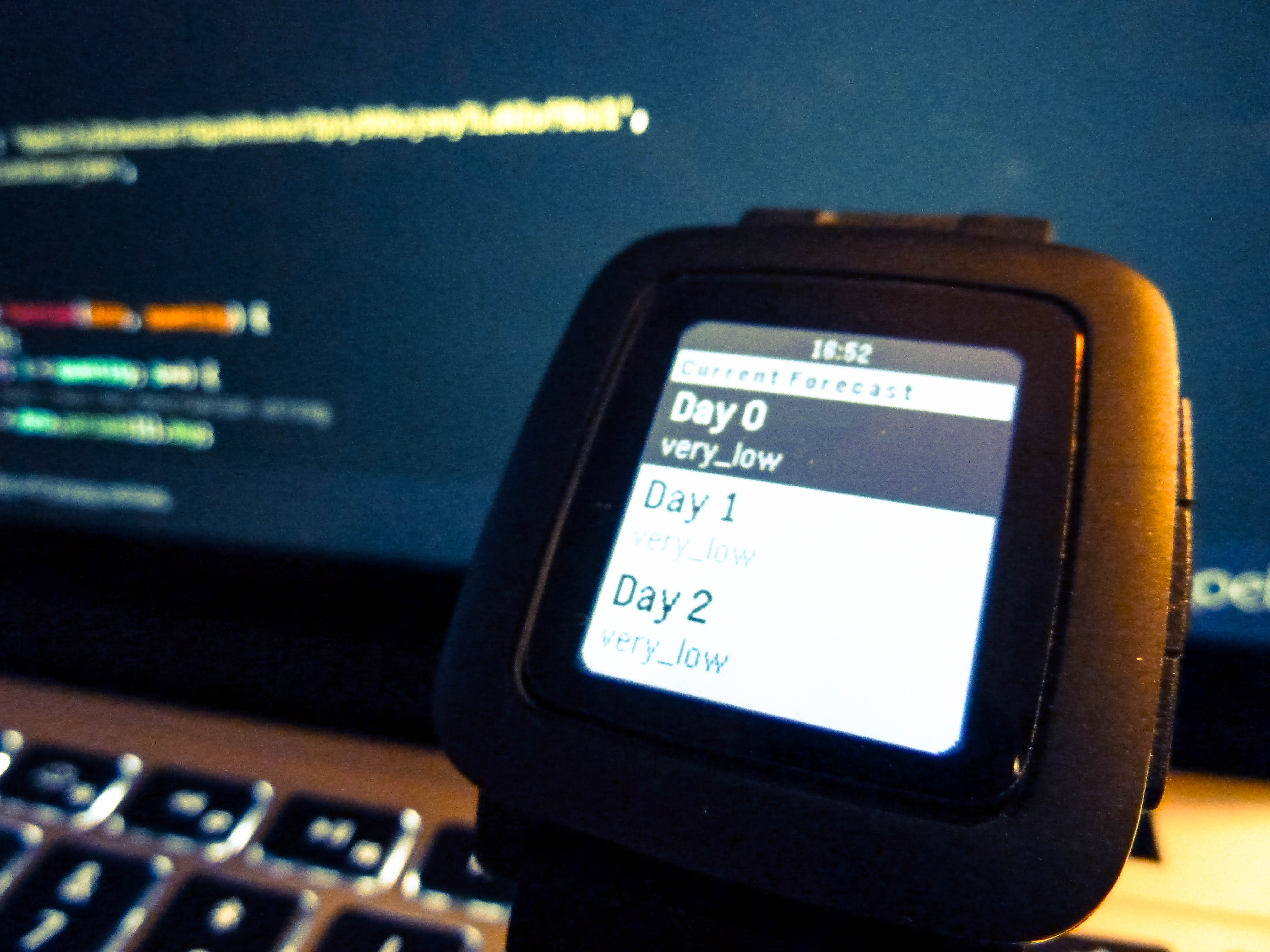 WomW (What's on my wrist)